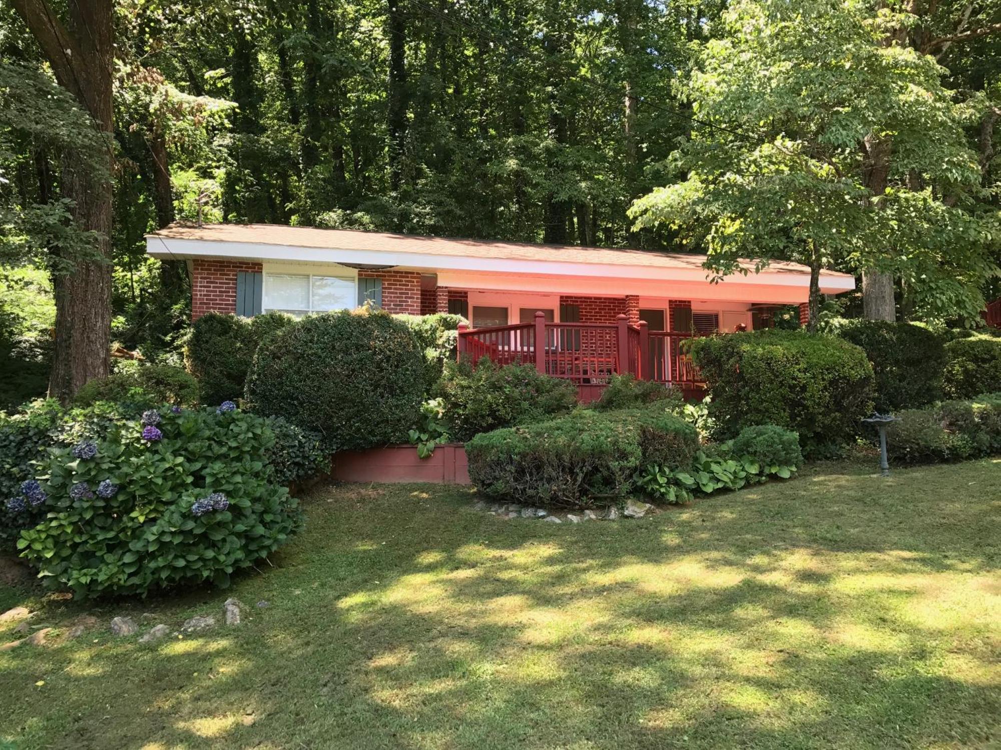Mountain Aire Cottages & Inn Clayton Exterior photo