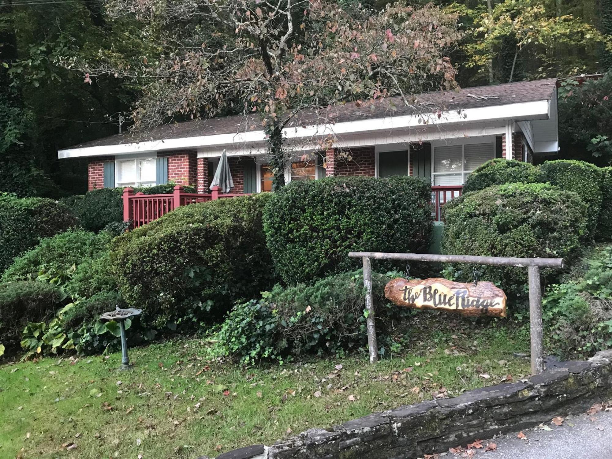 Mountain Aire Cottages & Inn Clayton Exterior photo