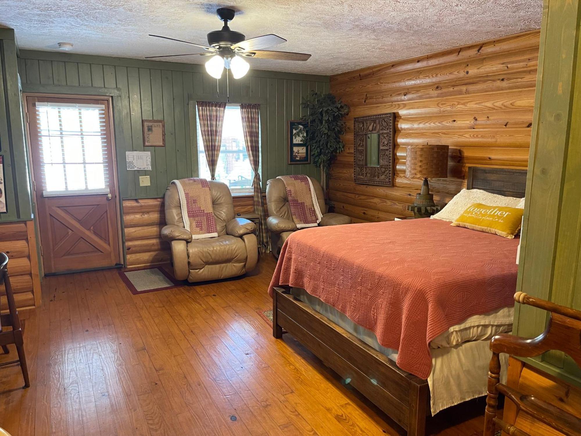 Mountain Aire Cottages & Inn Clayton Exterior photo