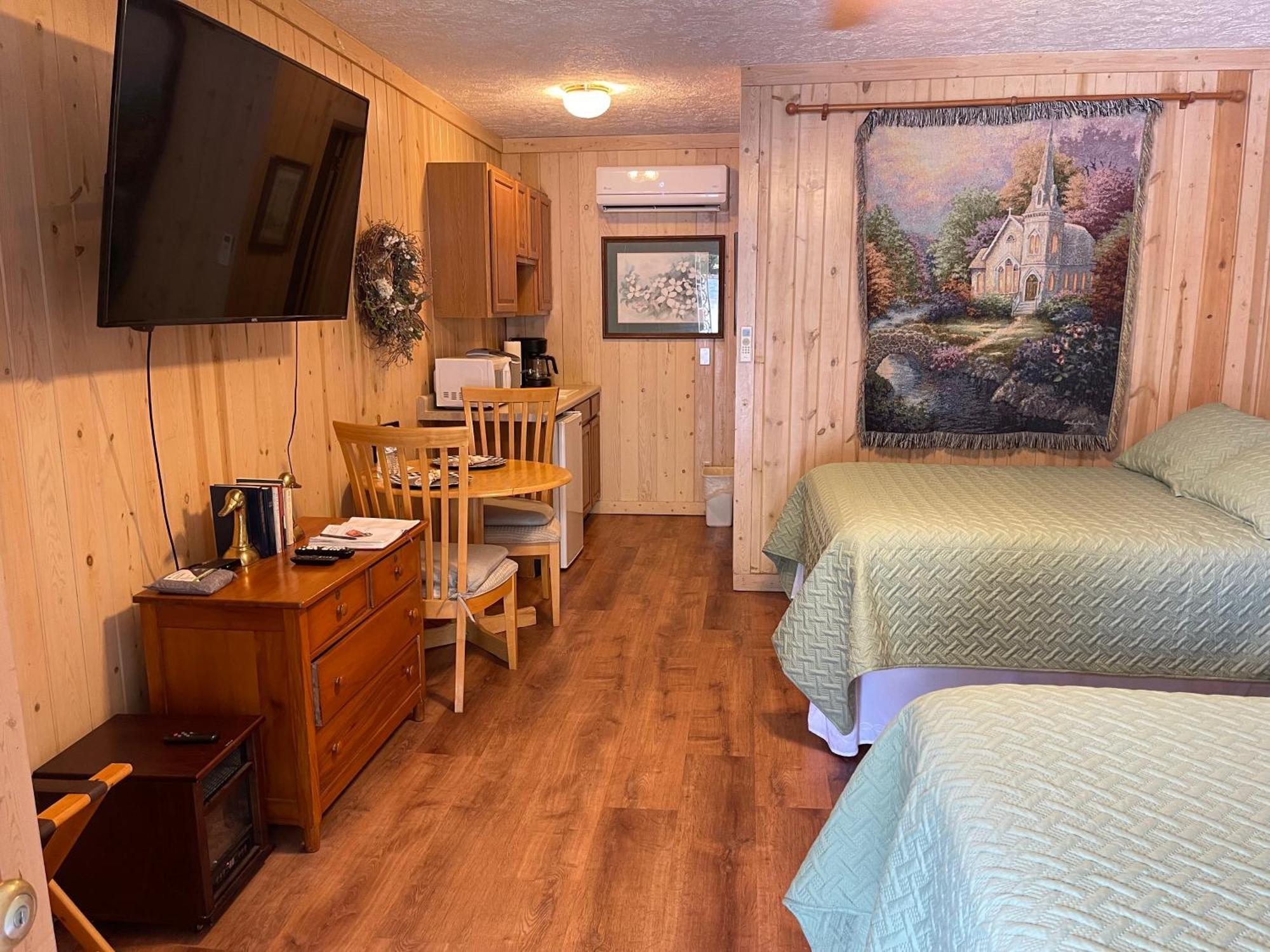 Mountain Aire Cottages & Inn Clayton Exterior photo