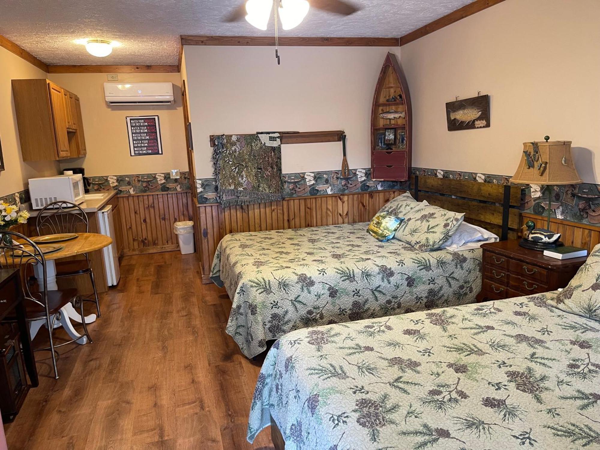 Mountain Aire Cottages & Inn Clayton Exterior photo