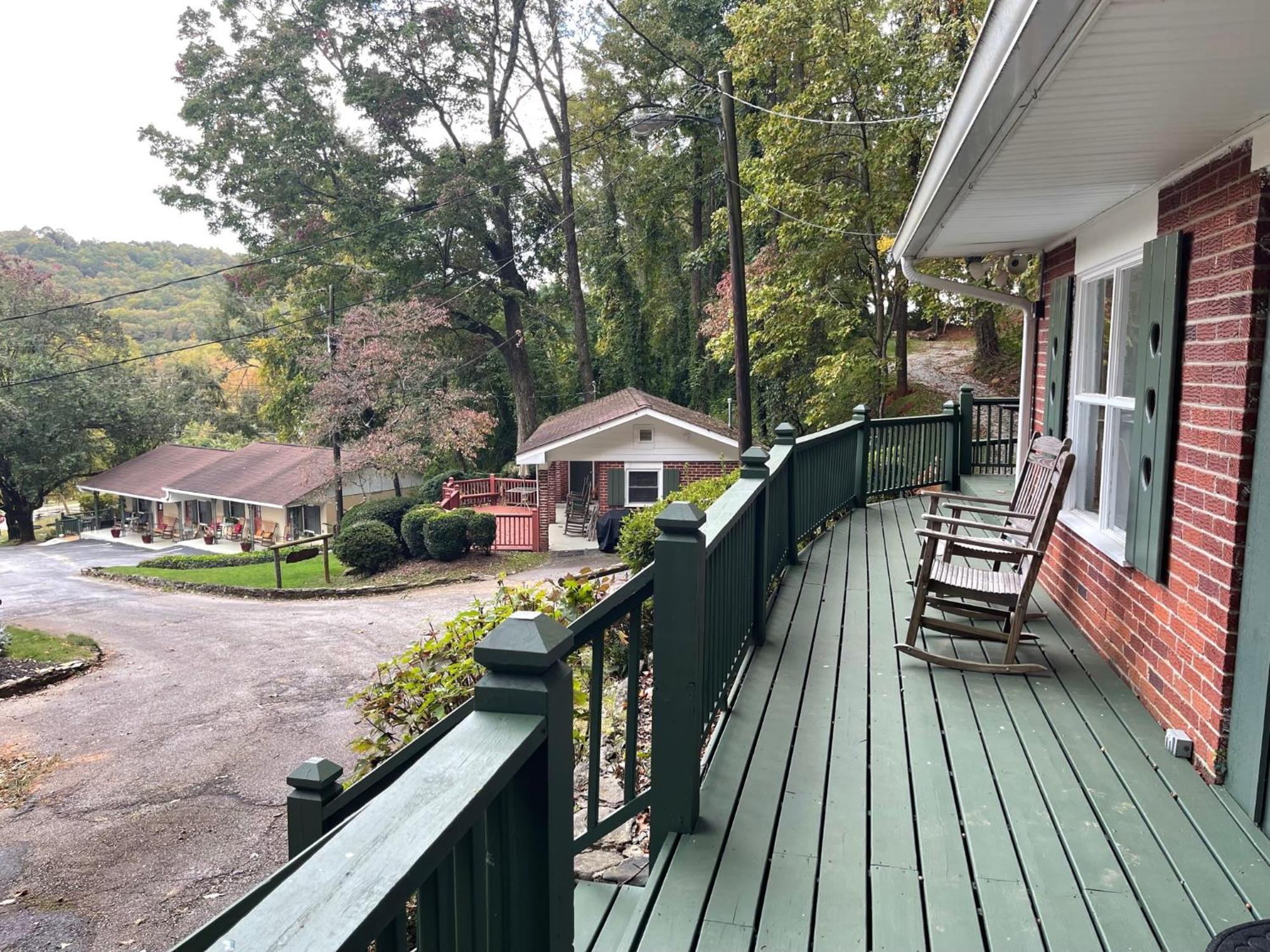 Mountain Aire Cottages & Inn Clayton Exterior photo